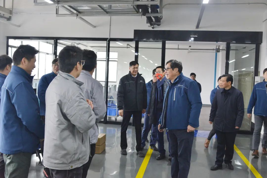 龍騰虎躍春意濃，巨人園區(qū)喜開工